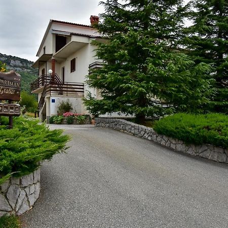 Apartman Grabar Roč Exteriér fotografie
