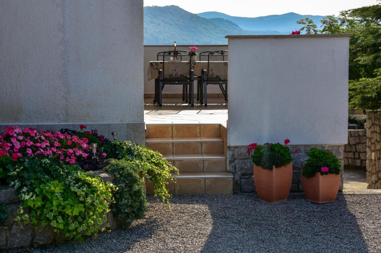 Apartman Grabar Roč Exteriér fotografie
